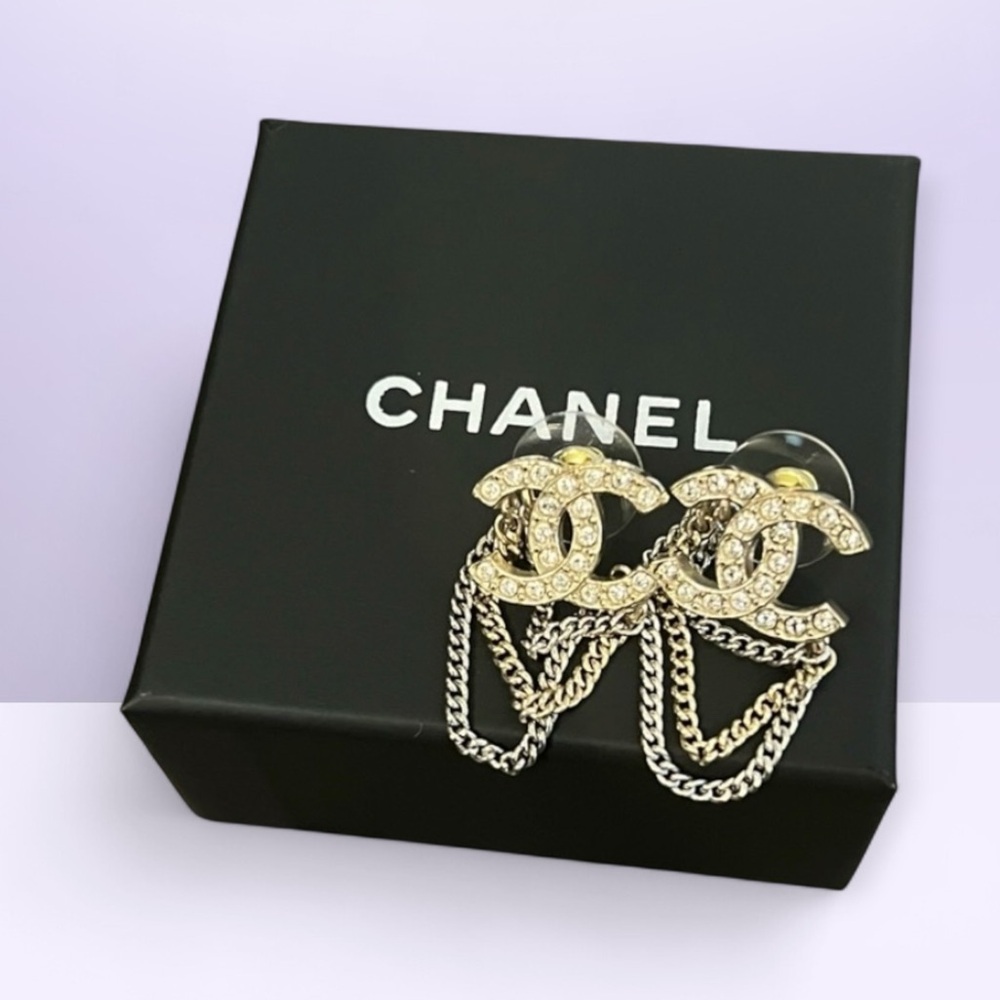 NIB Authentic Chanel CC Crystal‎ Drape Chain Earrings - 2021 Collection